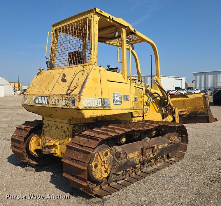 image for item EN8333 John Deere 750C dozer