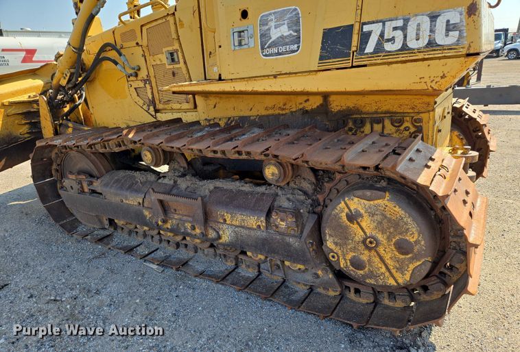 image for item EN8333 John Deere 750C dozer