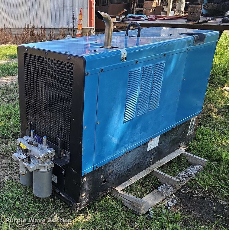 image for item EO1550 Miller Big Blue Air Pak Railroad Spec welder/generator