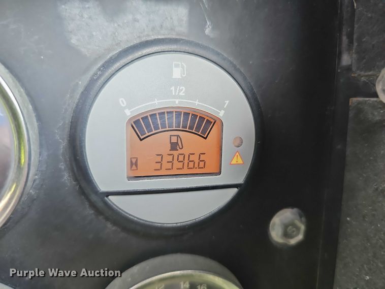 image for item EO1550 Miller Big Blue Air Pak Railroad Spec welder/generator