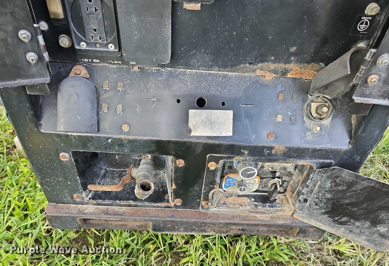 image for item EO1550 Miller Big Blue Air Pak Railroad Spec welder/generator