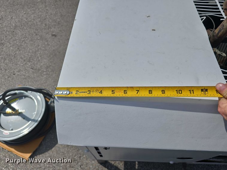 image for item EO1574 Vanair Viper G80 air compressor