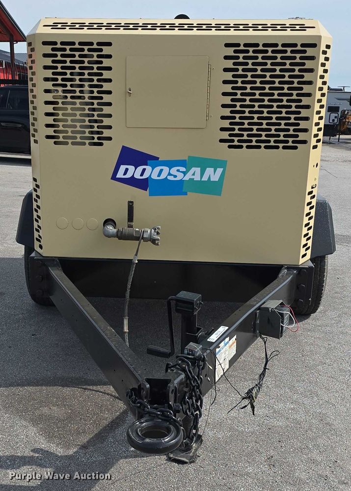 image for item EO1578 2019 Doosan P425/HP375WCU-T4F air compressor