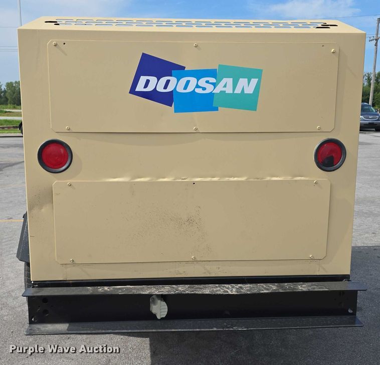 image for item EO1578 2019 Doosan P425/HP375WCU-T4F air compressor