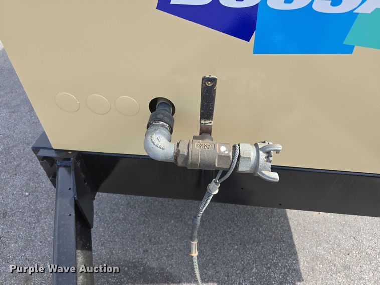 image for item EO1578 2019 Doosan P425/HP375WCU-T4F air compressor