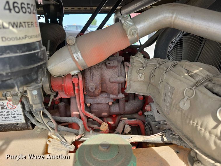 image for item EO1578 2019 Doosan P425/HP375WCU-T4F air compressor