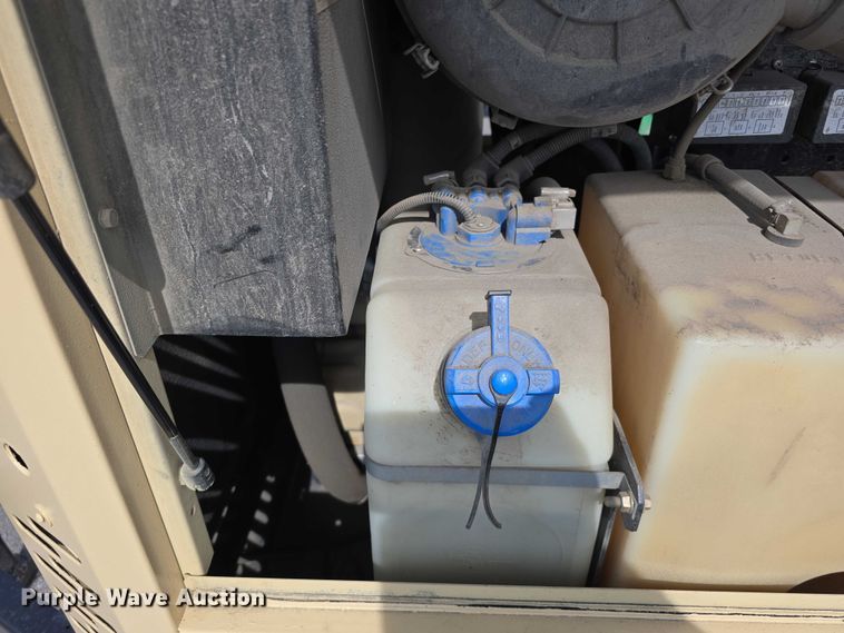 image for item EO1578 2019 Doosan P425/HP375WCU-T4F air compressor