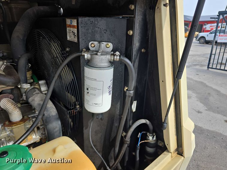 image for item EO1595 2015 Doosan P185WDZ-T4F air compressor