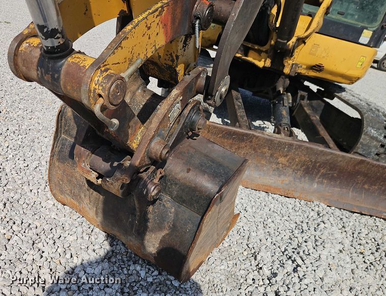 image for item EO4562 2005 Caterpillar 304 mini excavator