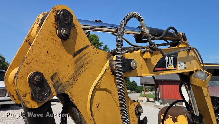 image for item EO4562 2005 Caterpillar 304 mini excavator