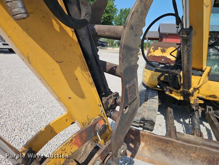 image for item EO4562 2005 Caterpillar 304 mini excavator
