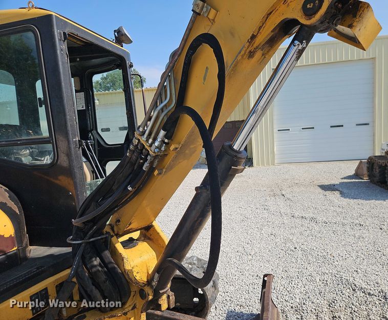 image for item EO4562 2005 Caterpillar 304 mini excavator