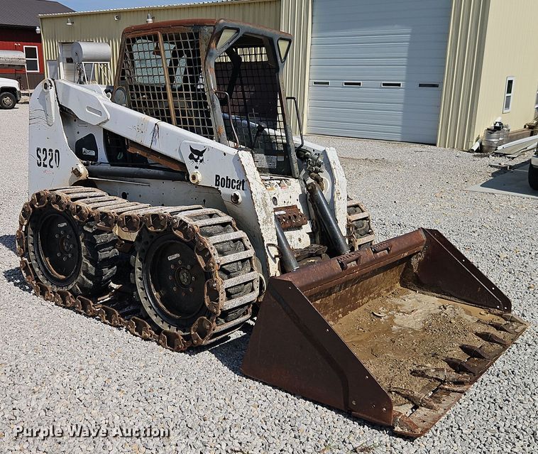 MINI CARGADOR SOBRE RUEDAS 2004 BOBCAT S220