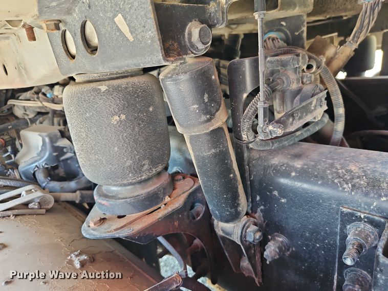 image for item EO4566 2015 Mack GU813 dump truck