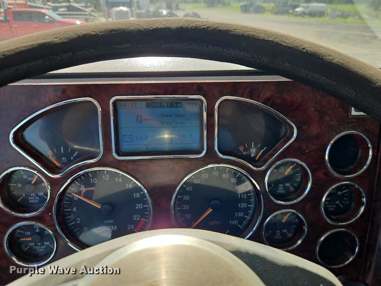 image for item EO4566 2015 Mack GU813 dump truck