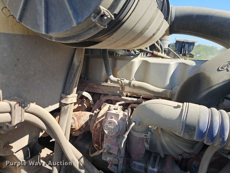 image for item EO4566 2015 Mack GU813 dump truck