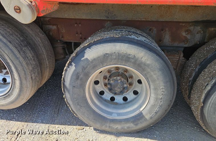 image for item EO4566 2015 Mack GU813 dump truck