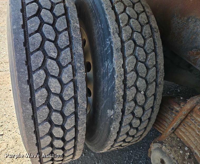 image for item EO4566 2015 Mack GU813 dump truck