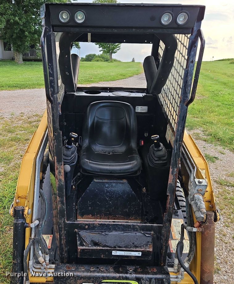 image for item EO4586 2008 ASV PT-30 tracked skid steer loader