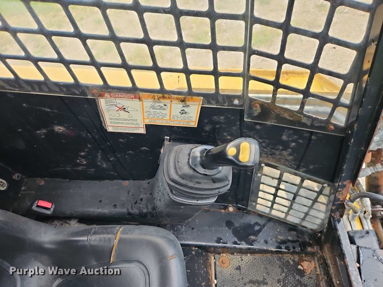 image for item EO4586 2008 ASV PT-30 tracked skid steer loader