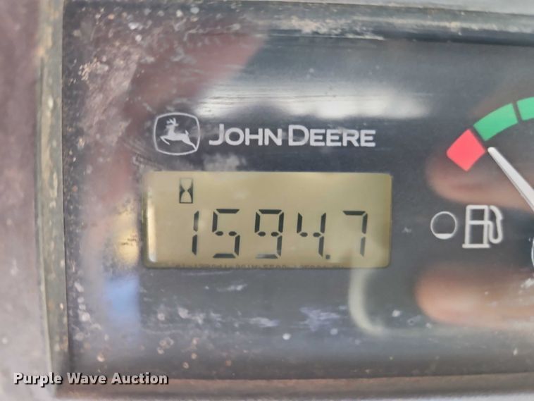 image for item EO4588 2005 John Deere 320 skid steer loader