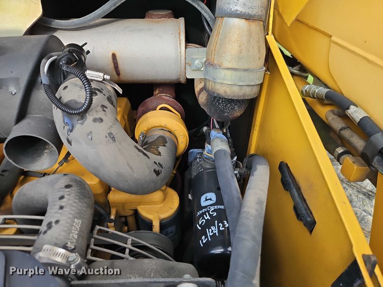 image for item EO4588 2005 John Deere 320 skid steer loader