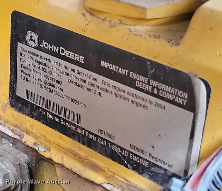 image for item EO4588 2005 John Deere 320 skid steer loader