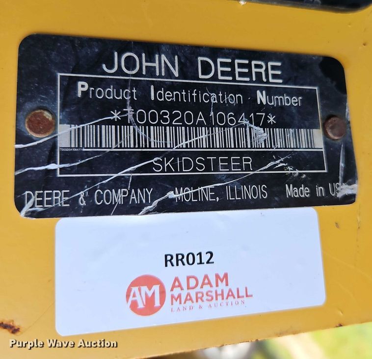 image for item EO4588 2005 John Deere 320 skid steer loader