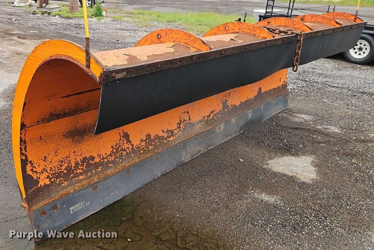 image for item EO4591 2013 International 7400 hook lift truck