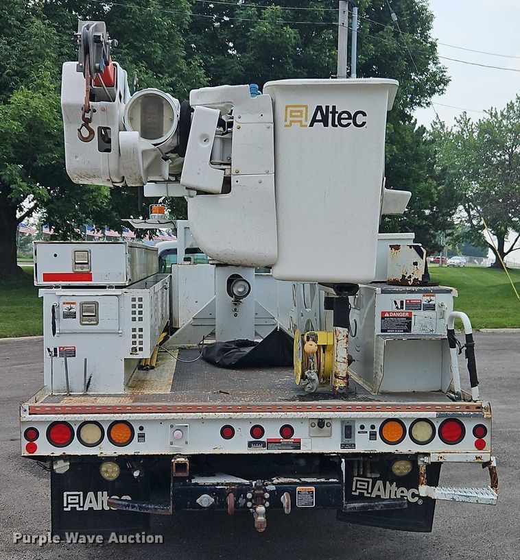 image for item EO4607 2012 Ford F550 bucket truck