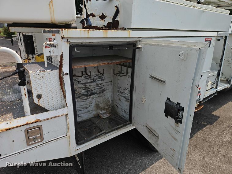 image for item EO4607 2012 Ford F550 bucket truck