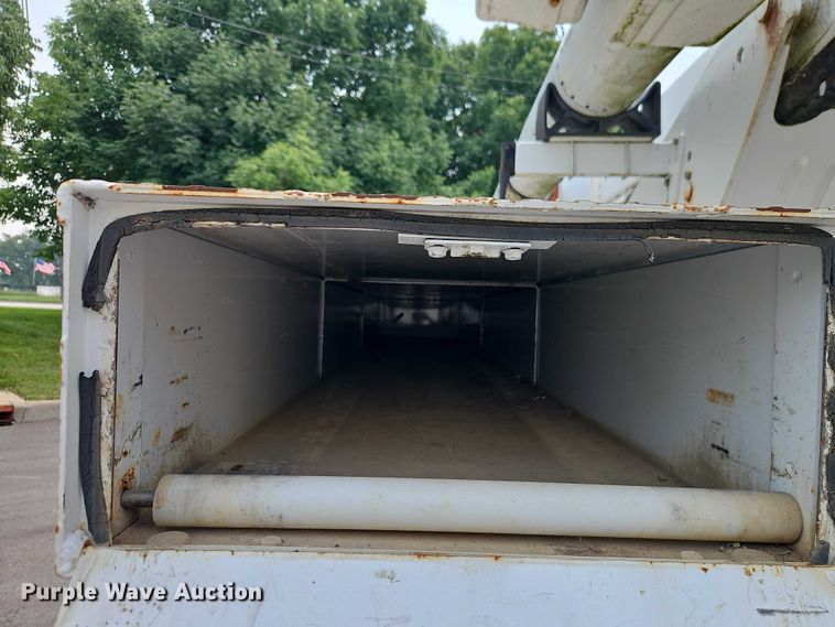 image for item EO4607 2012 Ford F550 bucket truck