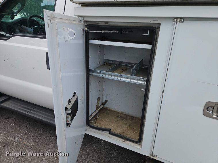 image for item EO4607 2012 Ford F550 bucket truck