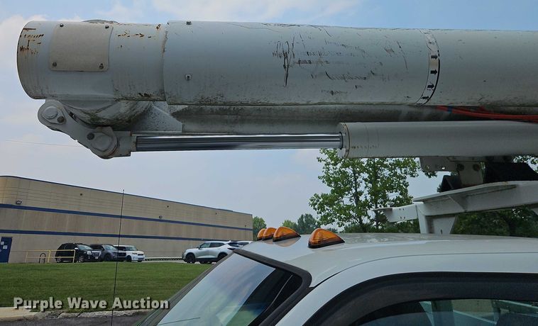 image for item EO4607 2012 Ford F550 bucket truck