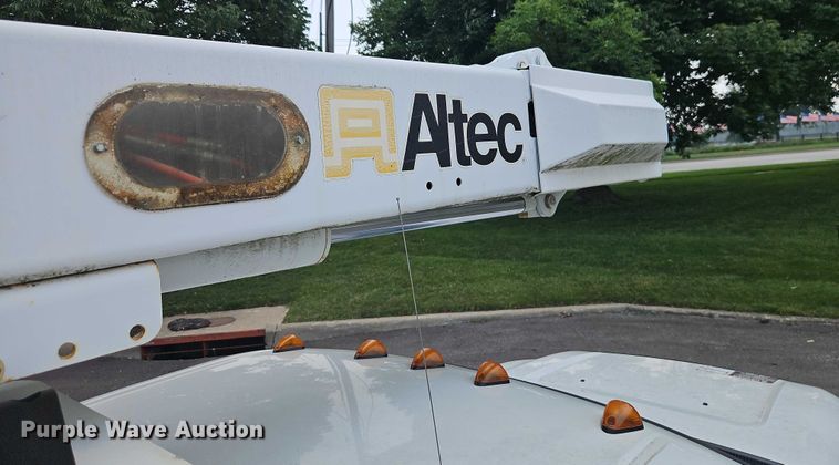 image for item EO4607 2012 Ford F550 bucket truck