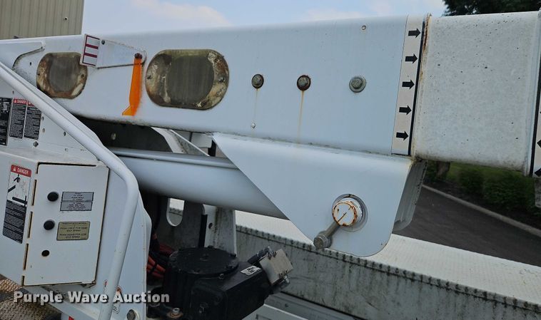 image for item EO4607 2012 Ford F550 bucket truck