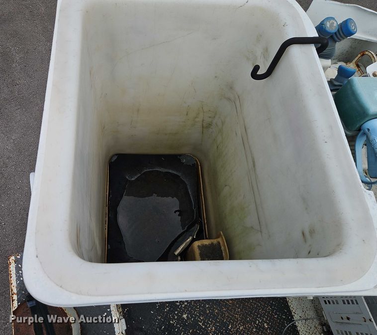 image for item EO4607 2012 Ford F550 bucket truck