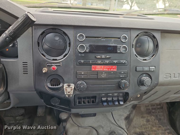 image for item EO4607 2012 Ford F550 bucket truck