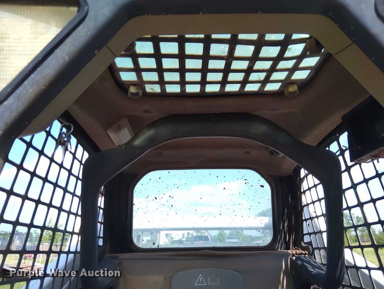 image for item EQ1407 2003 Bobcat S185 skid steer loader