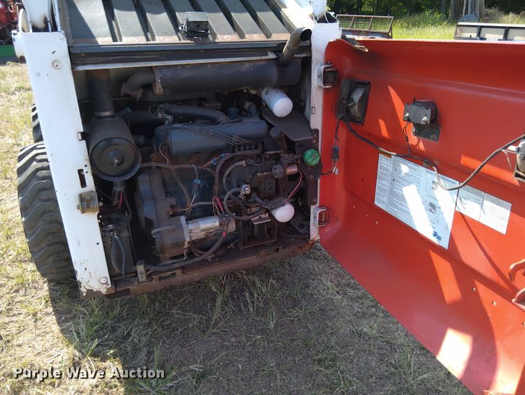 image for item EQ1407 2003 Bobcat S185 skid steer loader