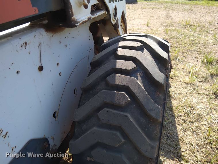 image for item EQ1407 2003 Bobcat S185 skid steer loader