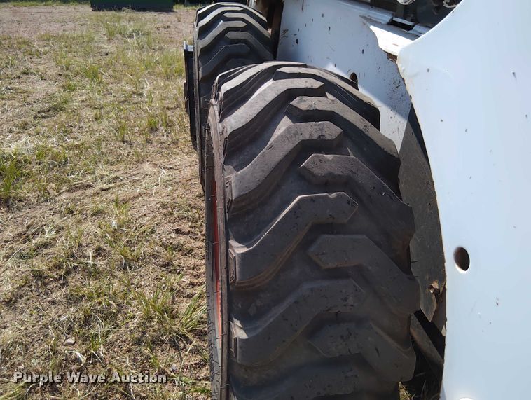 image for item EQ1407 2003 Bobcat S185 skid steer loader