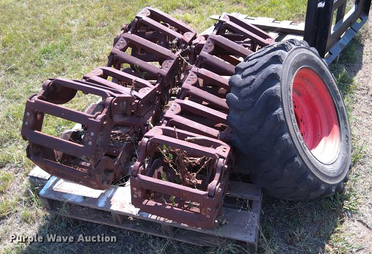 image for item EQ1407 2003 Bobcat S185 skid steer loader