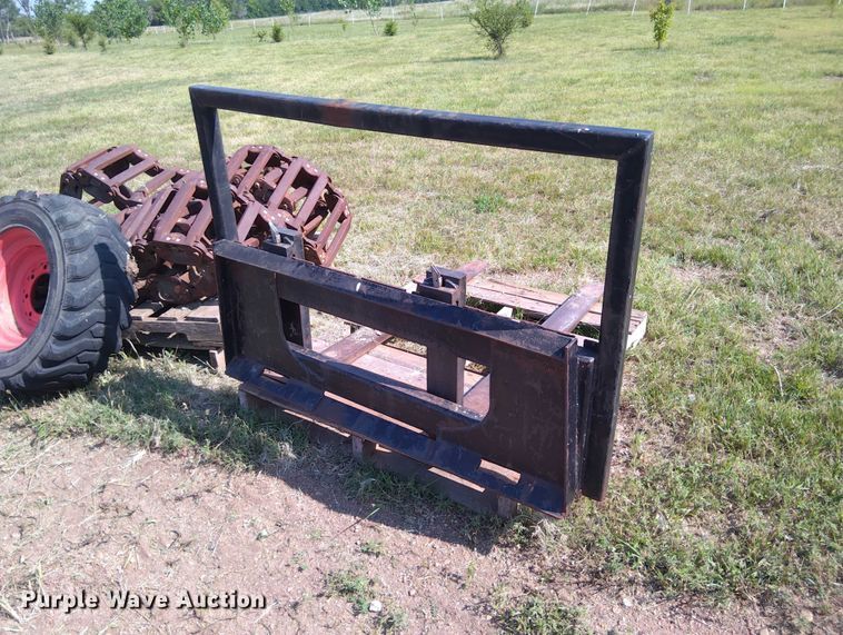 image for item EQ1407 2003 Bobcat S185 skid steer loader