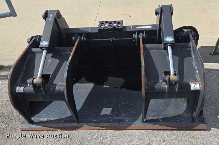 image for item EQ2612 Blue Diamond 106444 skid steer grapple bucket