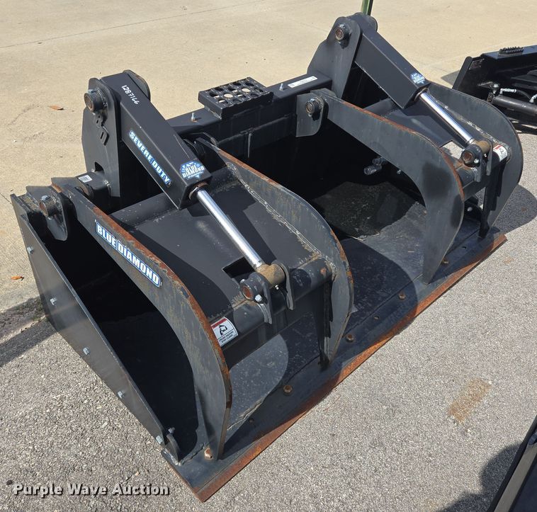 image for item EQ2612 Blue Diamond 106444 skid steer grapple bucket