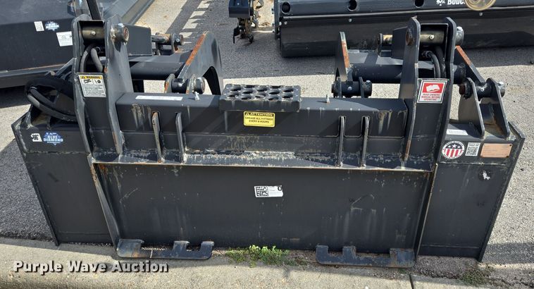 image for item EQ2612 Blue Diamond 106444 skid steer grapple bucket