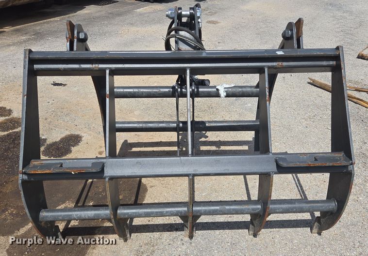 image for item EQ2613 Skid steer grapple rake