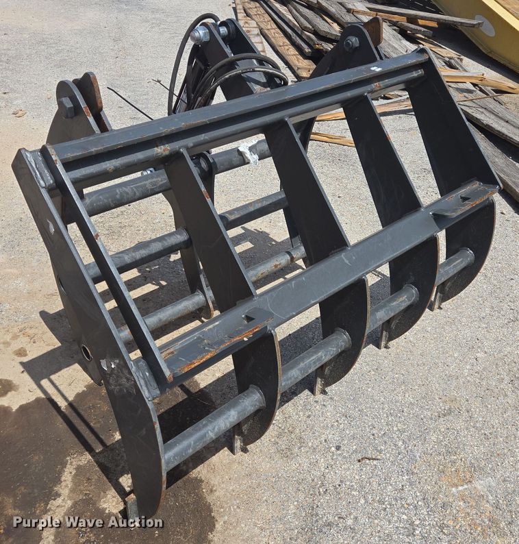 image for item EQ2613 Skid steer grapple rake