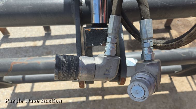 image for item EQ2613 Skid steer grapple rake